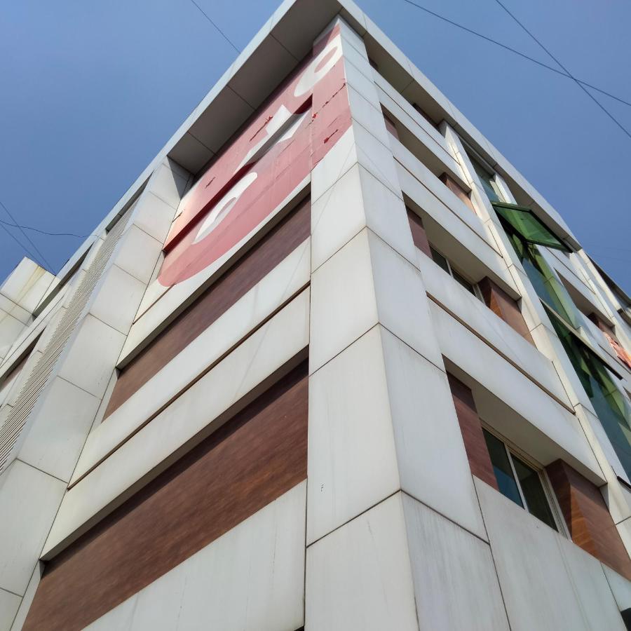 Hotel Everest Lodging Navi Mumbai Extérieur photo