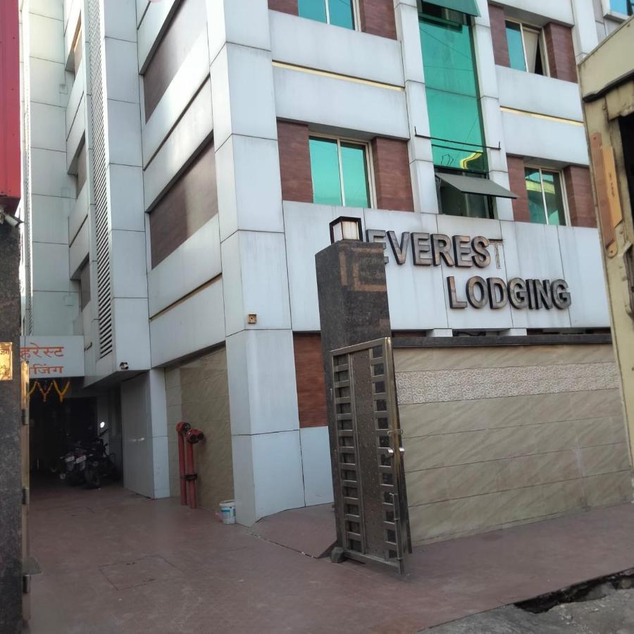 Hotel Everest Lodging Navi Mumbai Extérieur photo