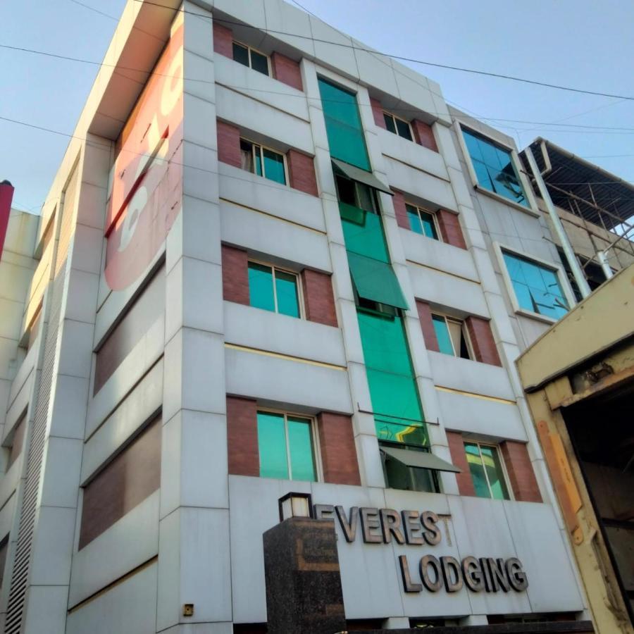 Hotel Everest Lodging Navi Mumbai Extérieur photo