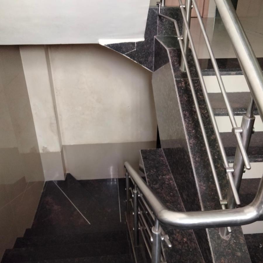 Hotel Everest Lodging Navi Mumbai Extérieur photo