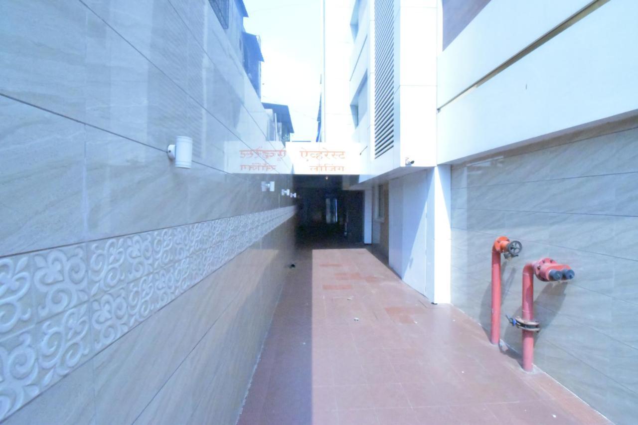 Hotel Everest Lodging Navi Mumbai Extérieur photo
